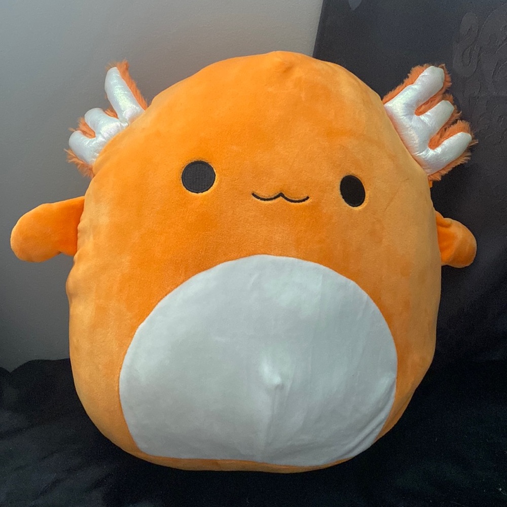 NICO SQUISHMALLOW